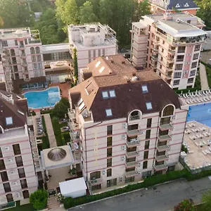 Apartmanhotel Tarsis Club & Aquapark, Napospart