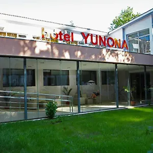 Szálloda Yunona, Napospart
